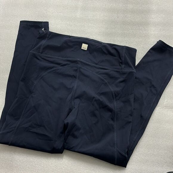 Vuori WOMEN'S STRIDE LEGGING in Atlantic Size M / Like New - Picture 5 of 9